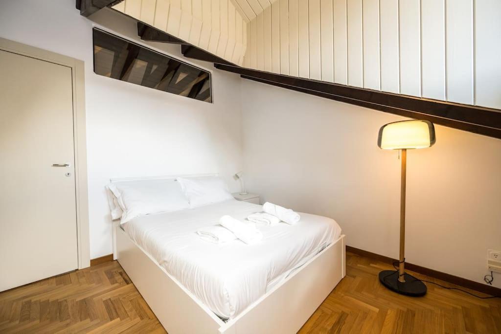 Wonderfull Two Floors Apartment Navigli Milano Exterior foto