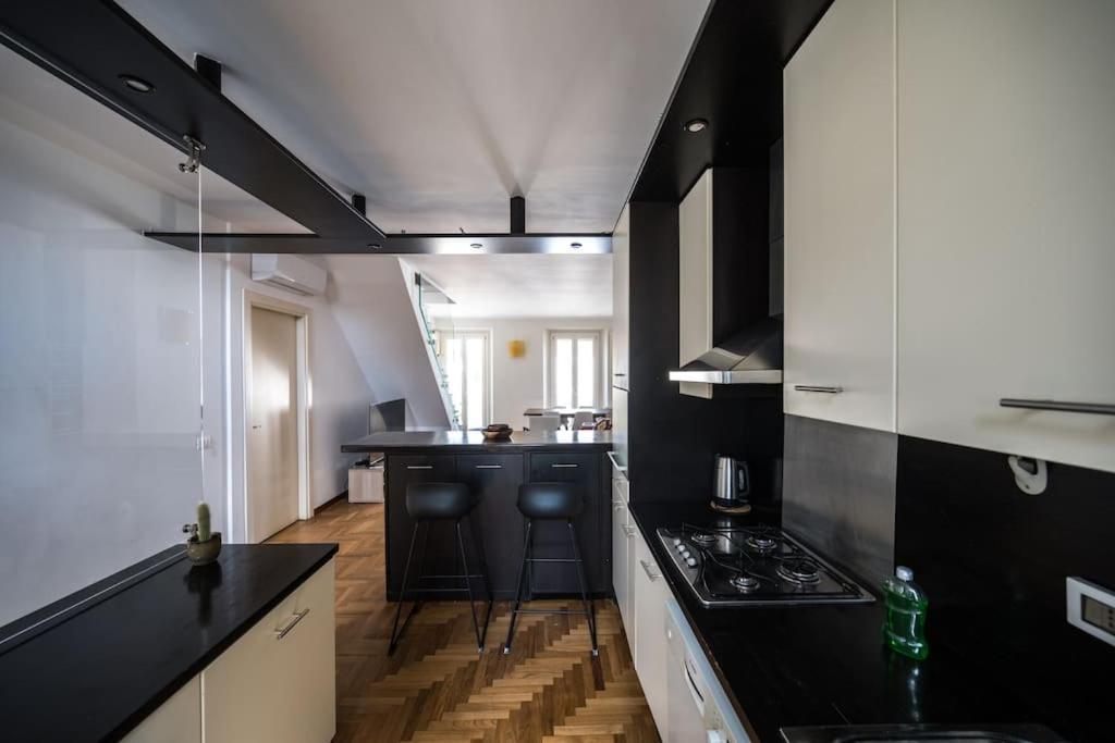 Wonderfull Two Floors Apartment Navigli Milano Exterior foto