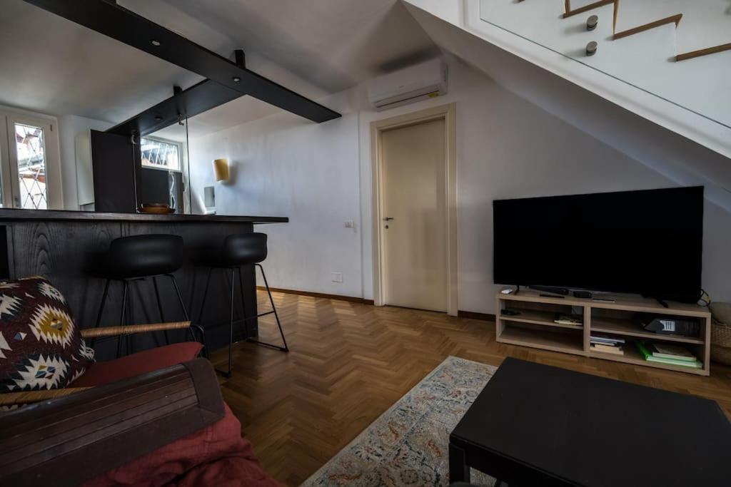 Wonderfull Two Floors Apartment Navigli Milano Exterior foto